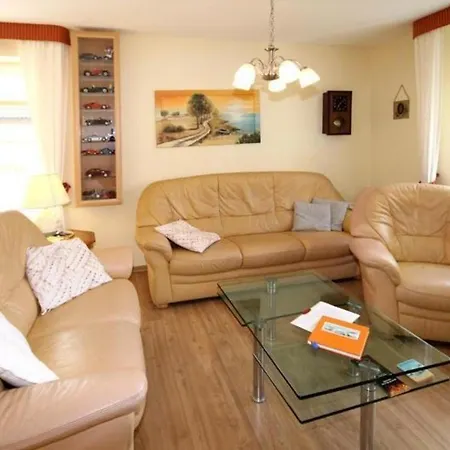 Strandschloesschen-i-we-16-679 Apartment Kuehlungsborn